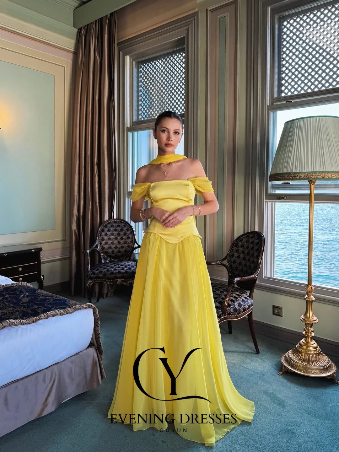 فستان سهرة شيفون مكشوف الكتفين من CUYUN فستان حفلات صيفي مخصص أنيق على شكل حرف A فساتين زفاف للضيوف للنساء