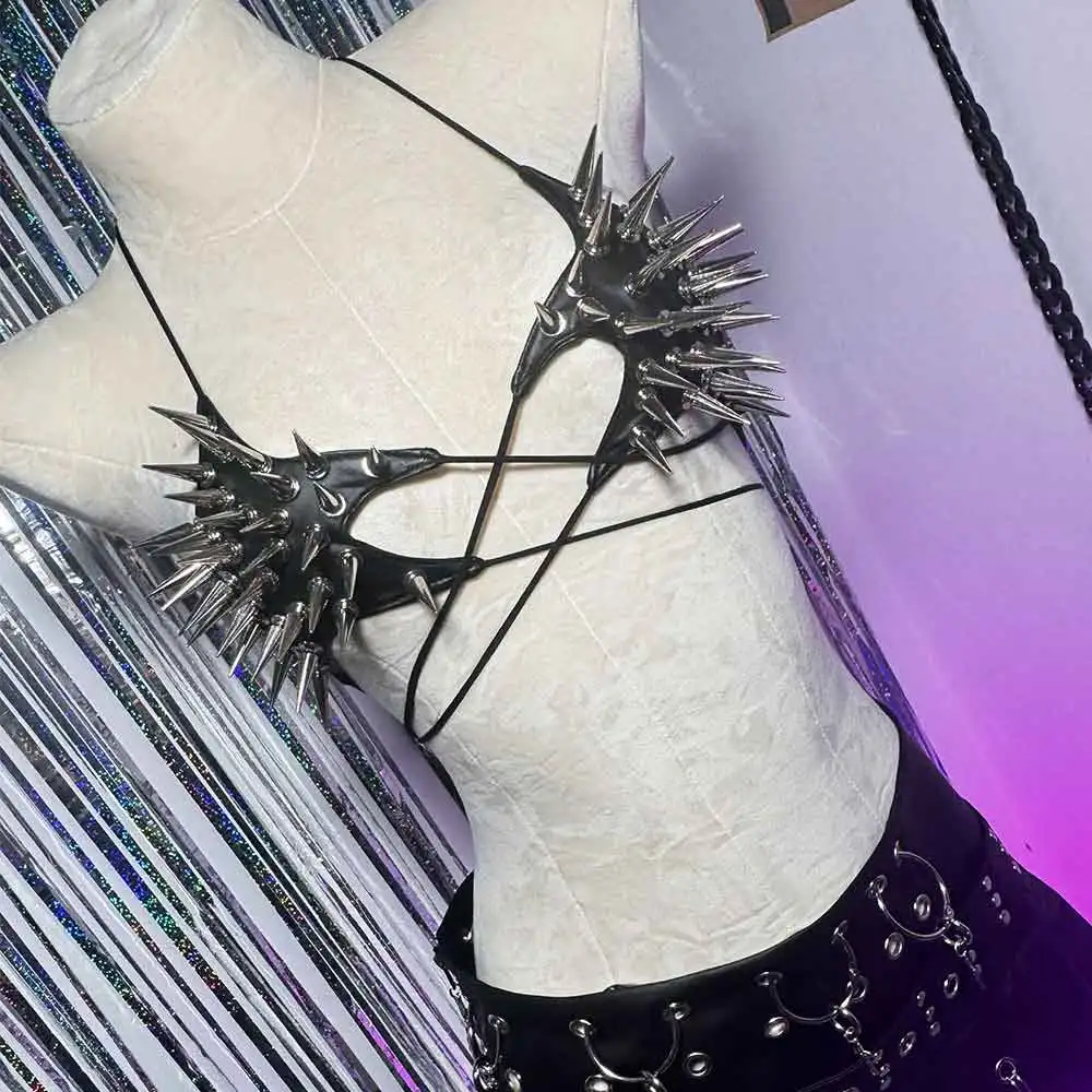 Women's Y2K Goth Top Emo Clothing Gothic Crop Tank Tops with Spikes Punk Rock for Teens Spiked 2000s ALT Rave Festival Grunge