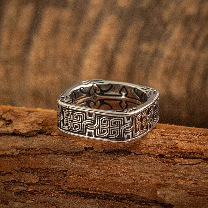 Irish Celtic Knot Square Ring for Men Titanium Steel Large Size Index Finger Ring Vintage Engraved Closed Band Statement Jewelry