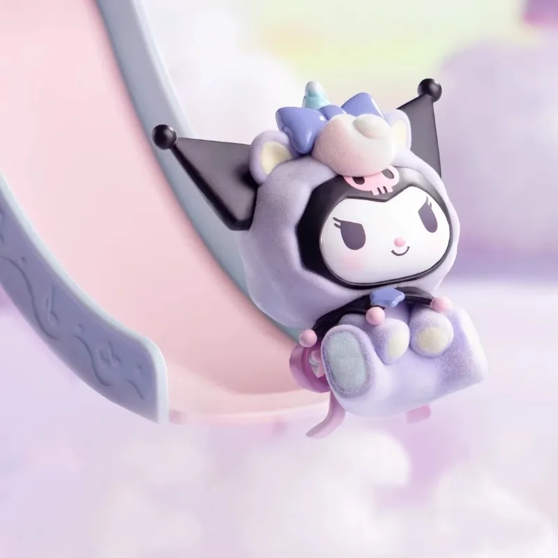 Sanrio Fantasyland caja ciega de dibujos animados lindo Cinnamoroll Kuromi My Melody adorno de escritorio caja sorpresa modelo juguetes regalo de vacaciones