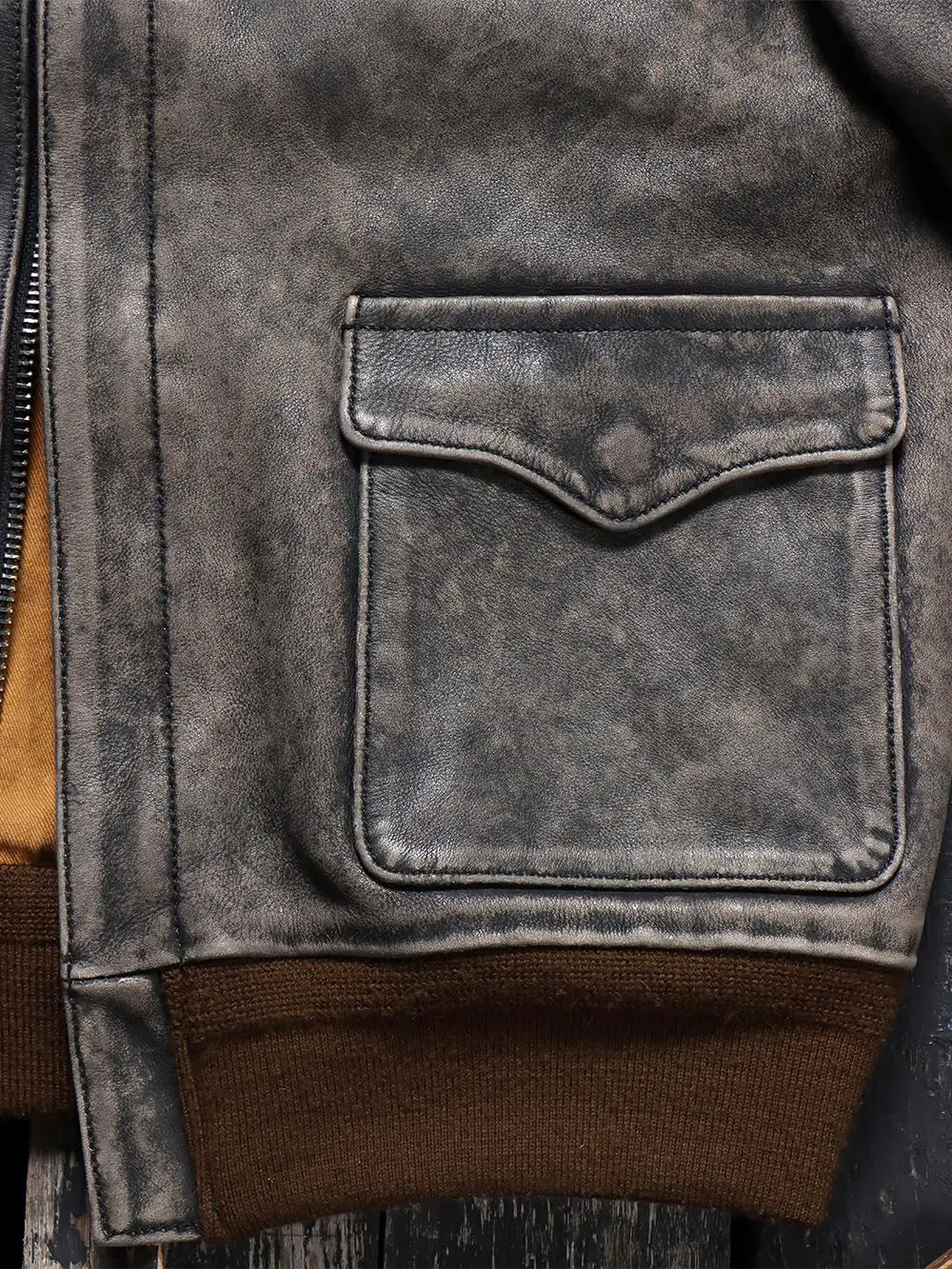 Thumbnail 4 - #16 Best Mens Aviator Jackets to Buy In 2026