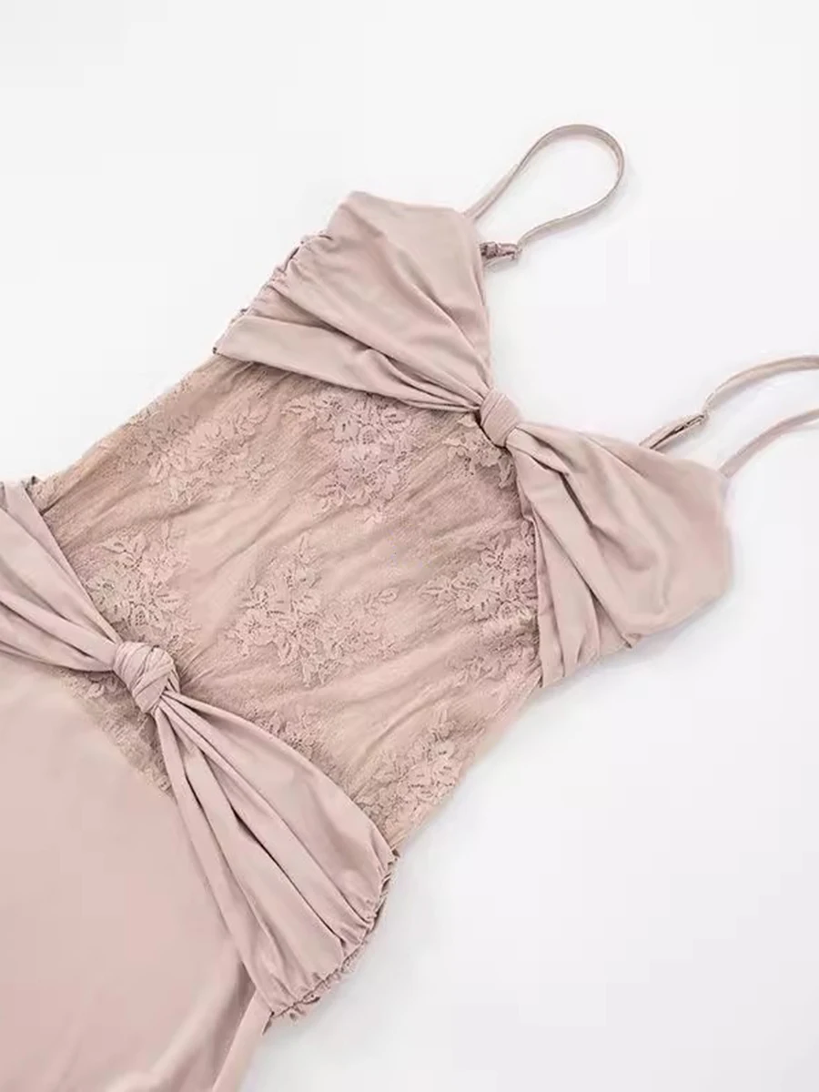 TWOTWINSTYLE minceur pure épissé plis Sexy longues robes pour les femmes col carré sans manches Patchwork dentelle robe femme mode