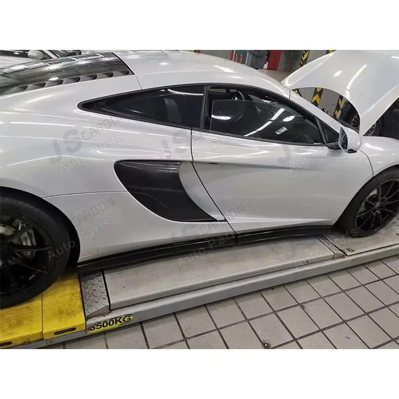 For McLaren 12C-MP4 650S Carbon Fiber Side Skirts Splitters Cupwings Winglets Canards Apron Upgrade Body Kit