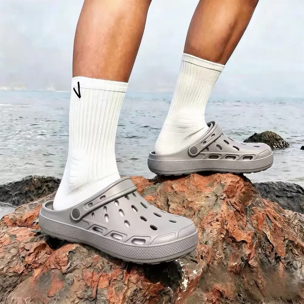 Atmungsaktive, hohle EVA-Herrensandalen, Slip-On-Freizeitschuhe, verstellbarer Riemen, leichte, rutschfeste Schuhe – Detail 4