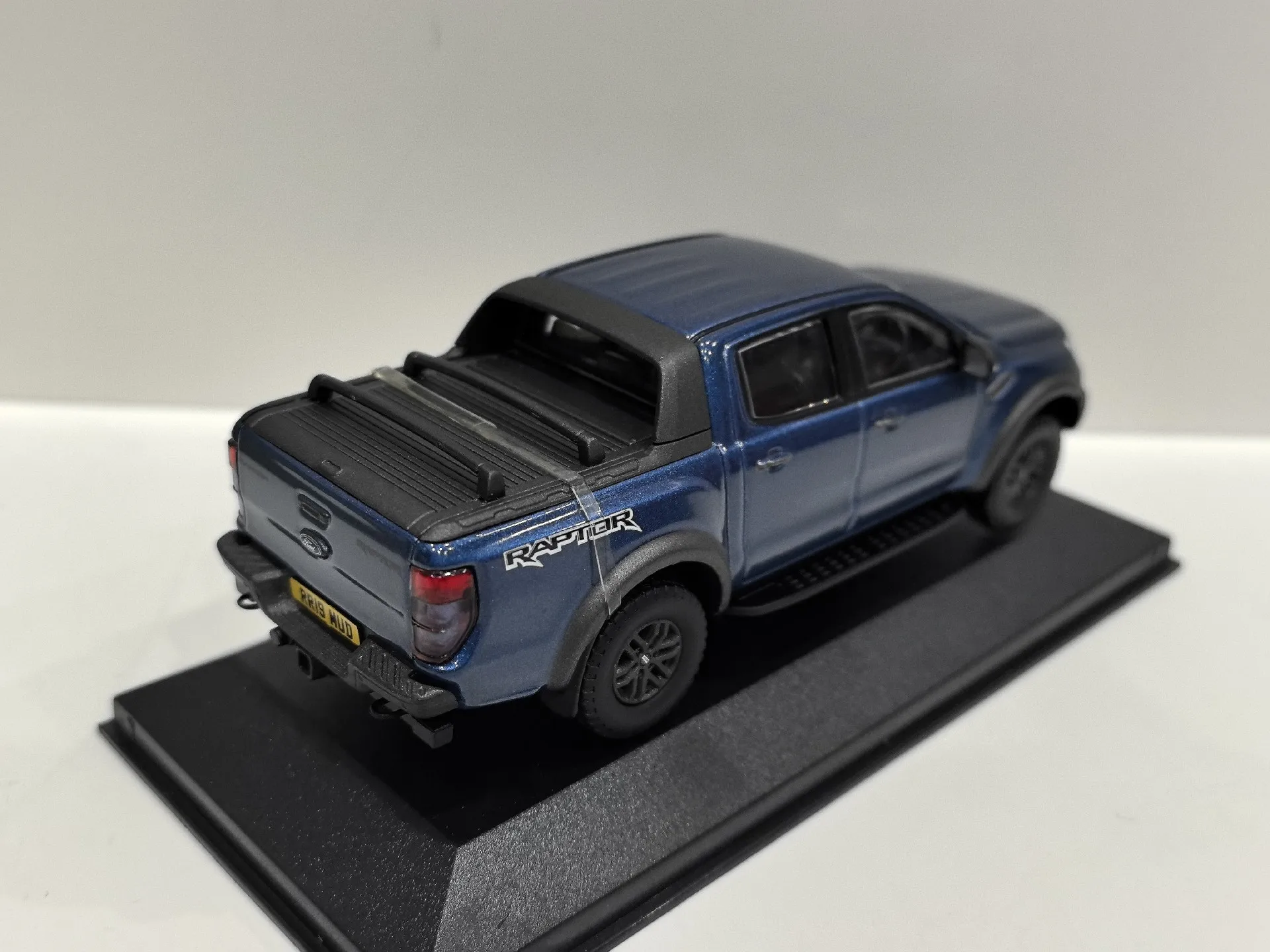 ダイキャストコーギー 1/43 スケールフォードレンジャーラプター合金車モデルグッズおもちゃギフトお土産ディスプレイ飾り