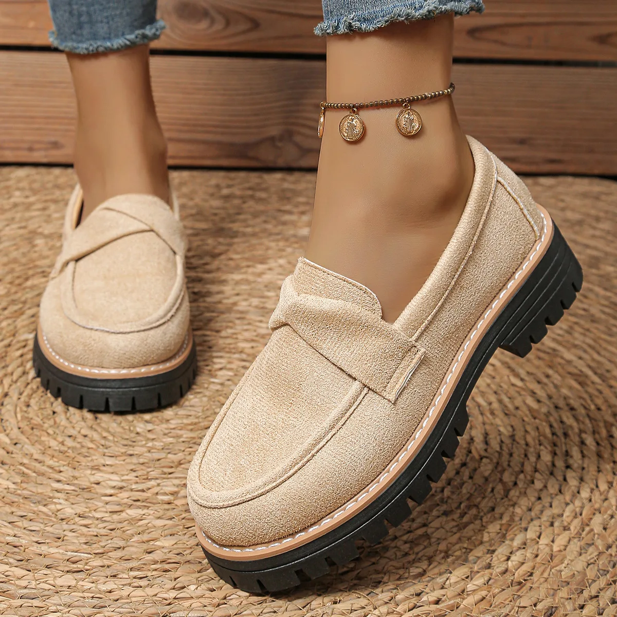 

Women's plus-size casual, simple and retro style loafers on one foot