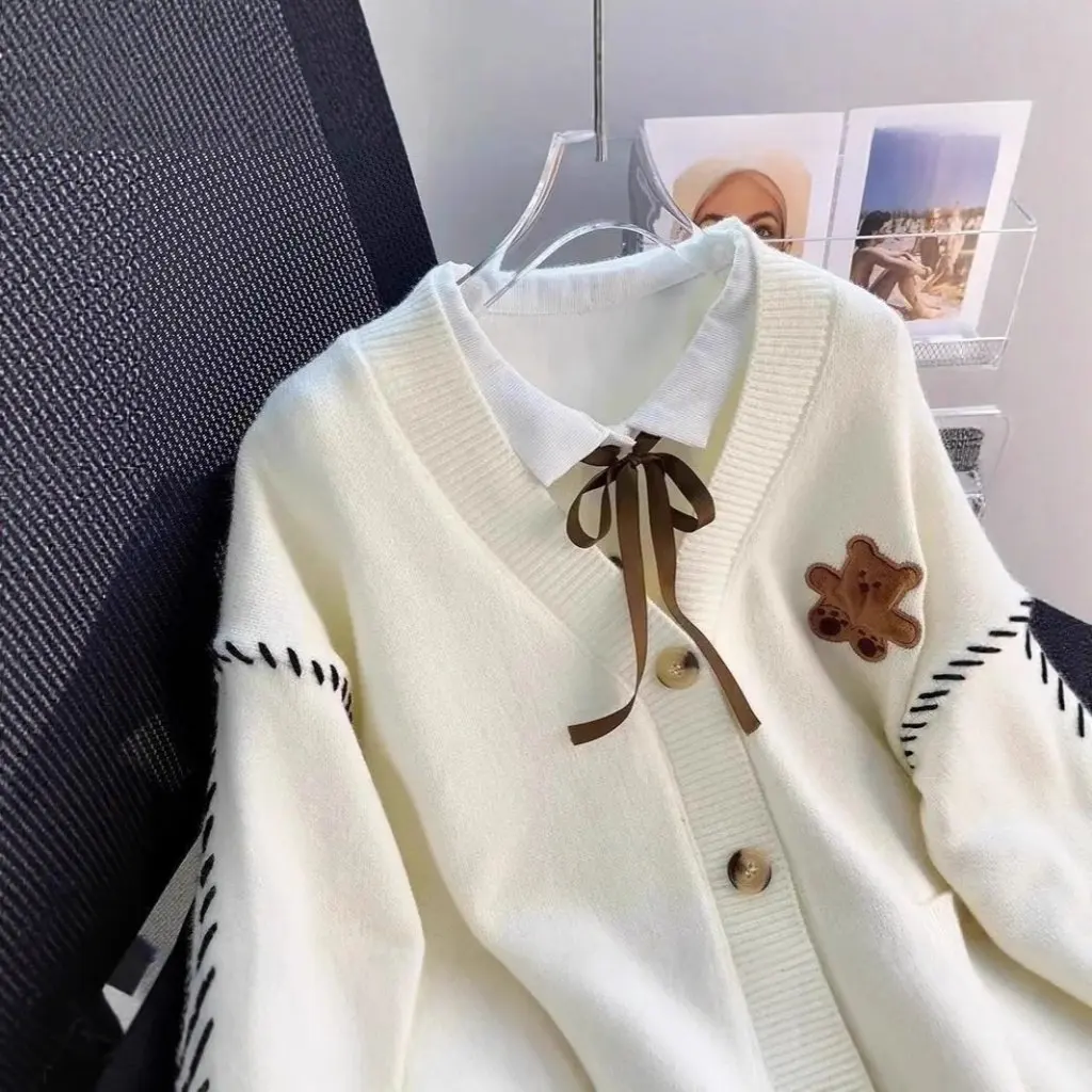 

Bear Knitted Sweater Coat Women's Loose Soft Top Spring Autumn Winter Fashion Gentlewomen's Cardigan Casual Outerwear