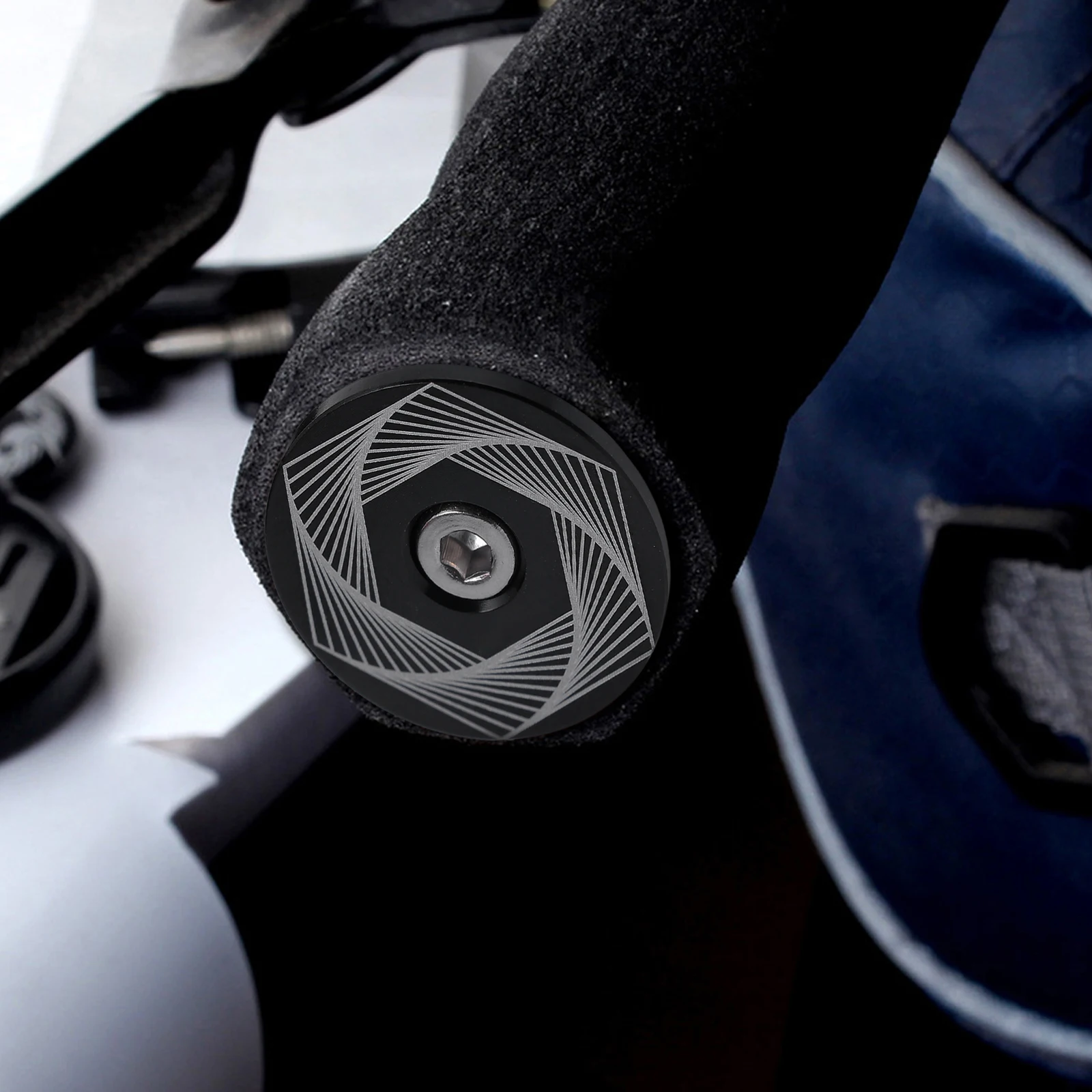 

2 Pcs Aluminum Alloy Handle Cover Handlebar Locking Cap Cycling Supplies Road Bike End Plugs
