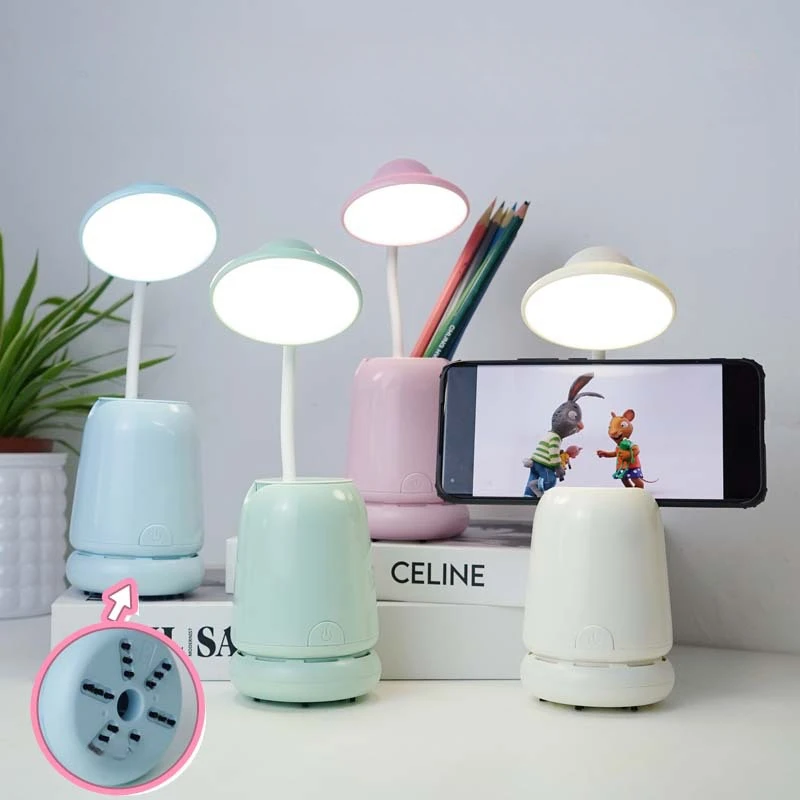 Modern New Multi Functional Night Light Office Multi Functional Charging Desktop Vacuum Cleaner Small Desk Lamp