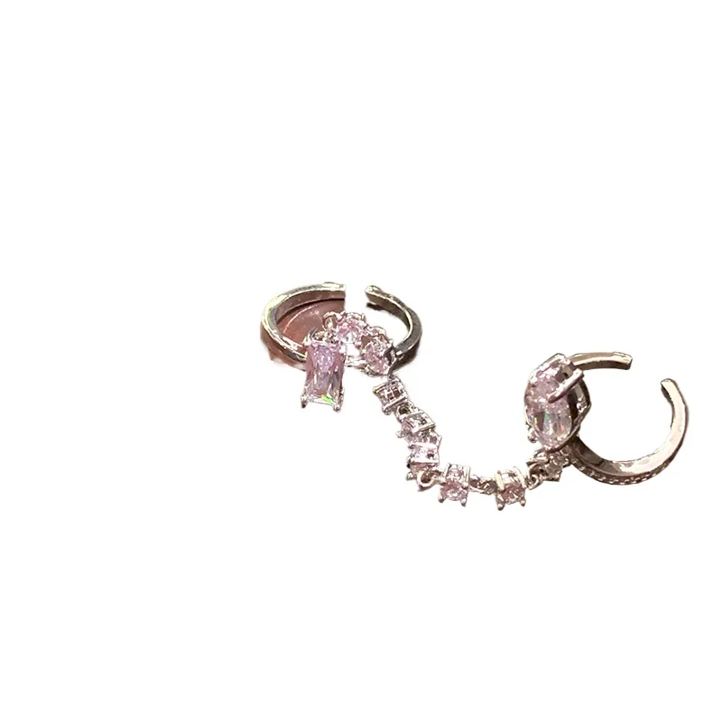 

Beautiful flash diamond love one-piece chain double finger ring light luxury high-end ring