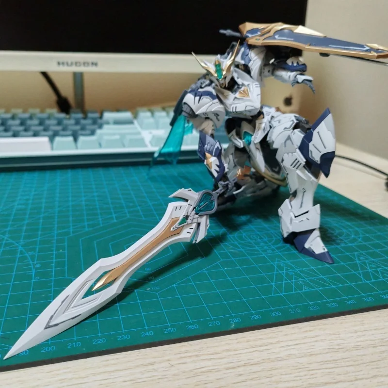 In Stock SNAA HG Tristan Assembly Model Kit Sc-002 Titan Greatsword  1/144 Action Figure Customized Plastic Model Toy Collectors