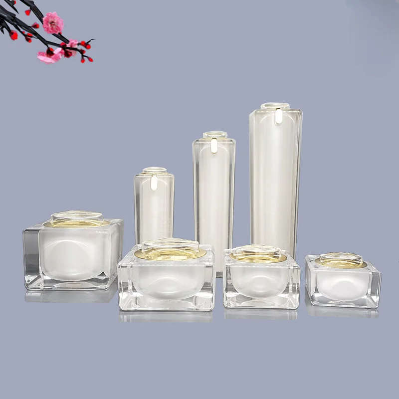 Botella con bomba rellenable vacía, frasco de acrílico cuadrado de 30/50/100ml, dorado, negro y blanco, para cosméticos, loción y crema, de viaje