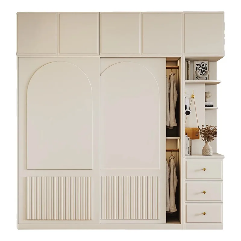 

Small apartment simple wardrobe