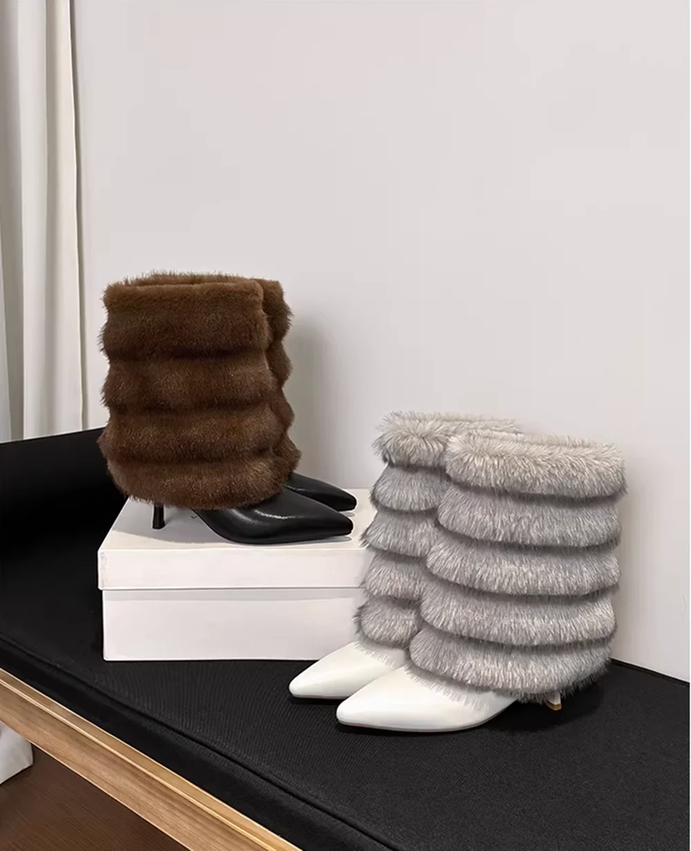 

Черные кожаные ботинки с острым носком и многослойными коричневыми манжетами из искусственного меха, тонкий каблук-шпилька, теплый сексуальный стиль, женские ботинки для зимних видов