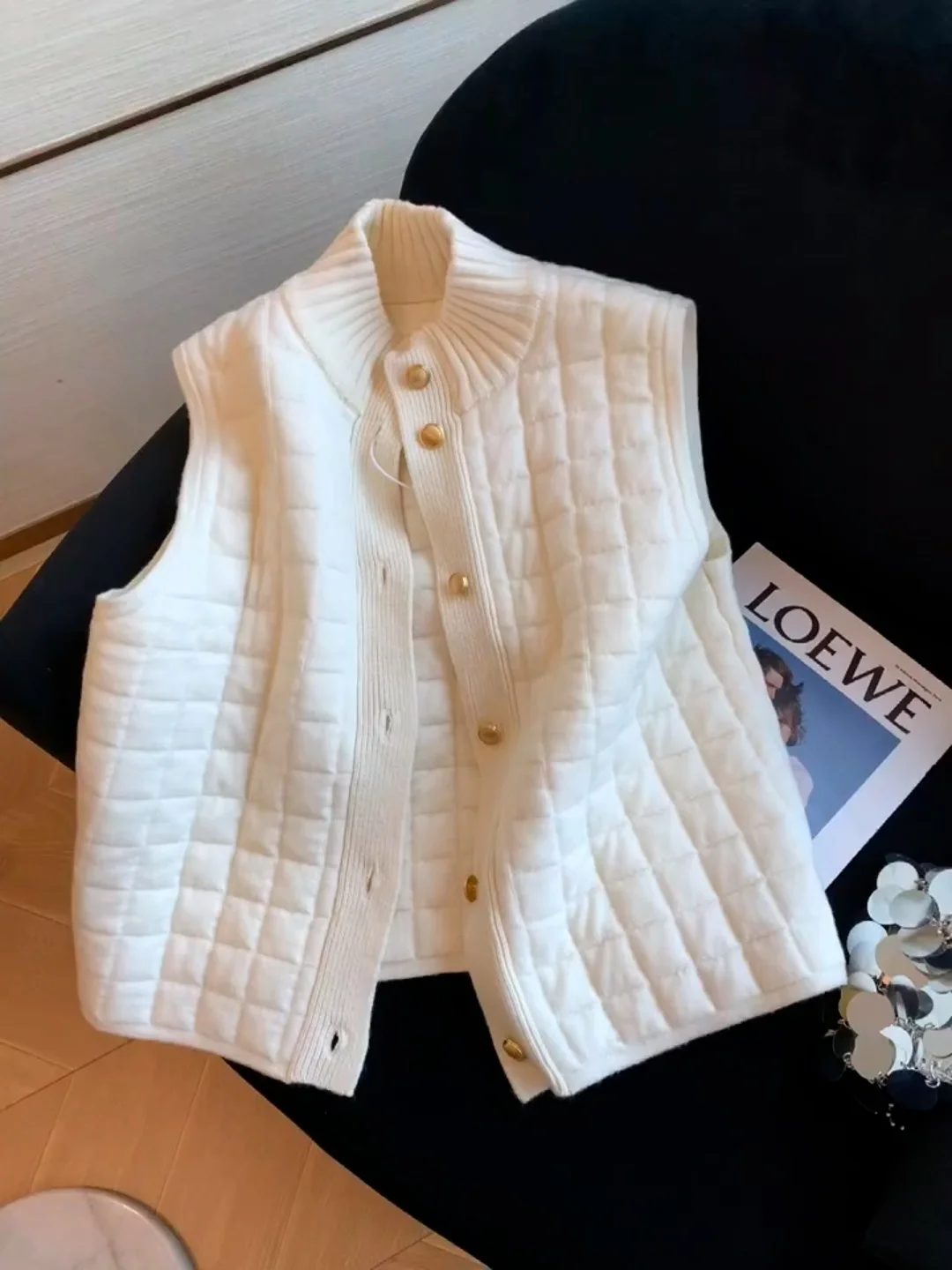 

Large Size White Plaid Stand Collar Knitted Svel Vest Women's Autumn Winter New Sle High End Simple Personali Layer...