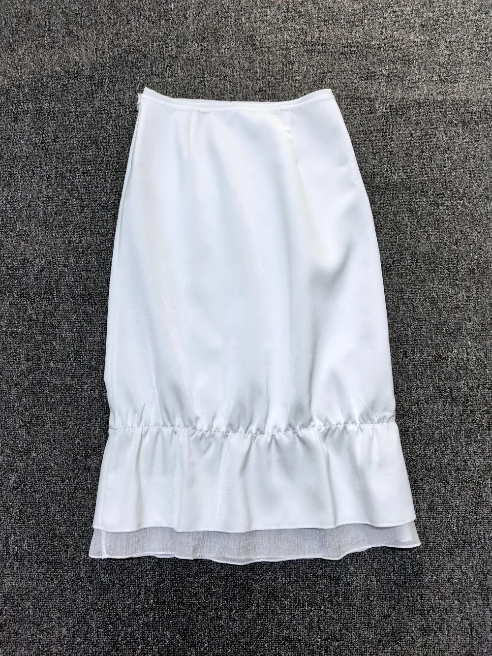 

Straight-Cut Layered Midi Skirt, 2026 Spring/Summer New Style, Elegant Double-Layered Hem, Women'S Skirt.