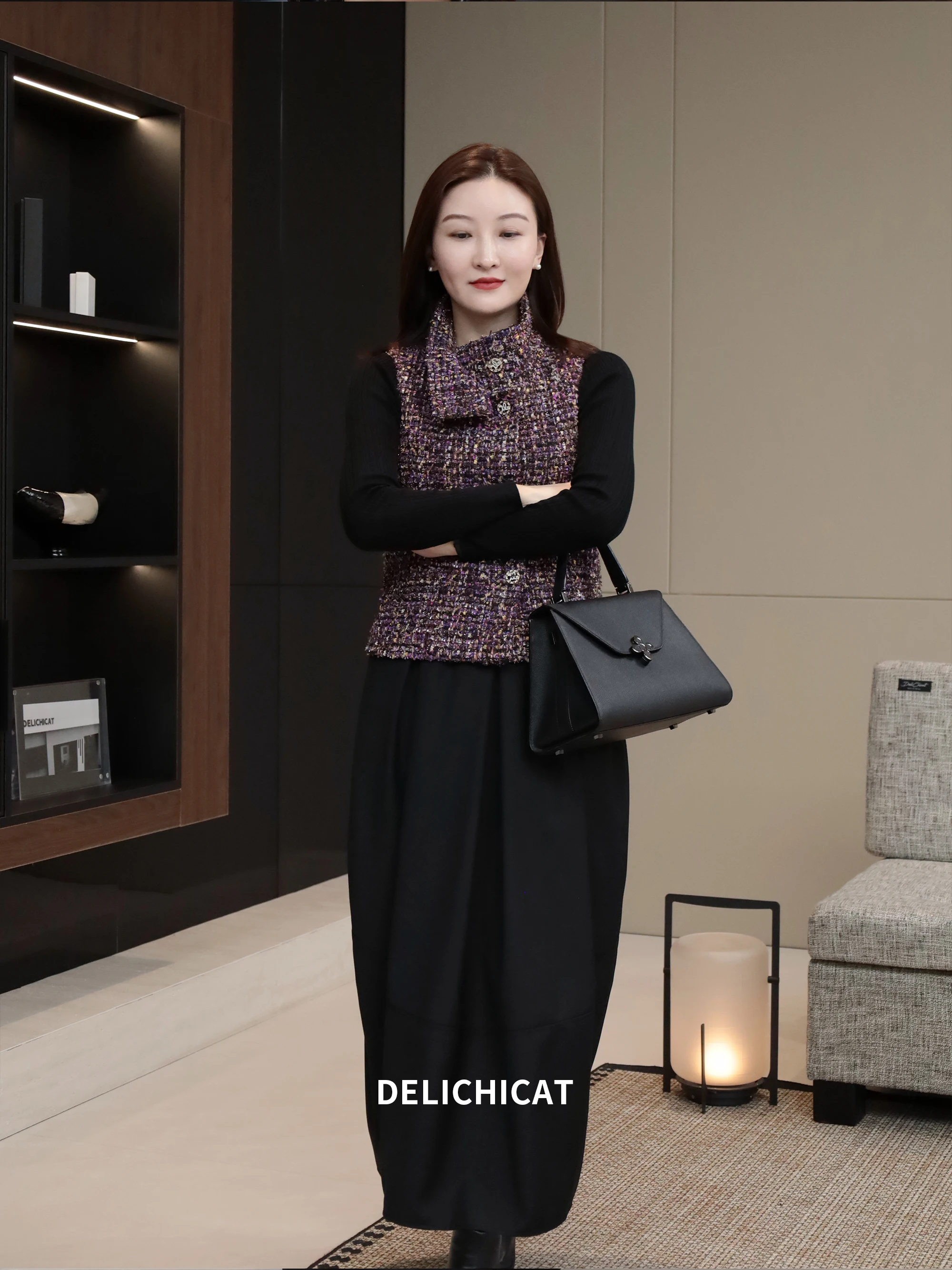 

Элегантная черная пышная длинная юбка Chicat "Reclaimed Shiny" из качественного полиэстера, стройнящая, для повседневной носки, стандартный крой, Зима 2025