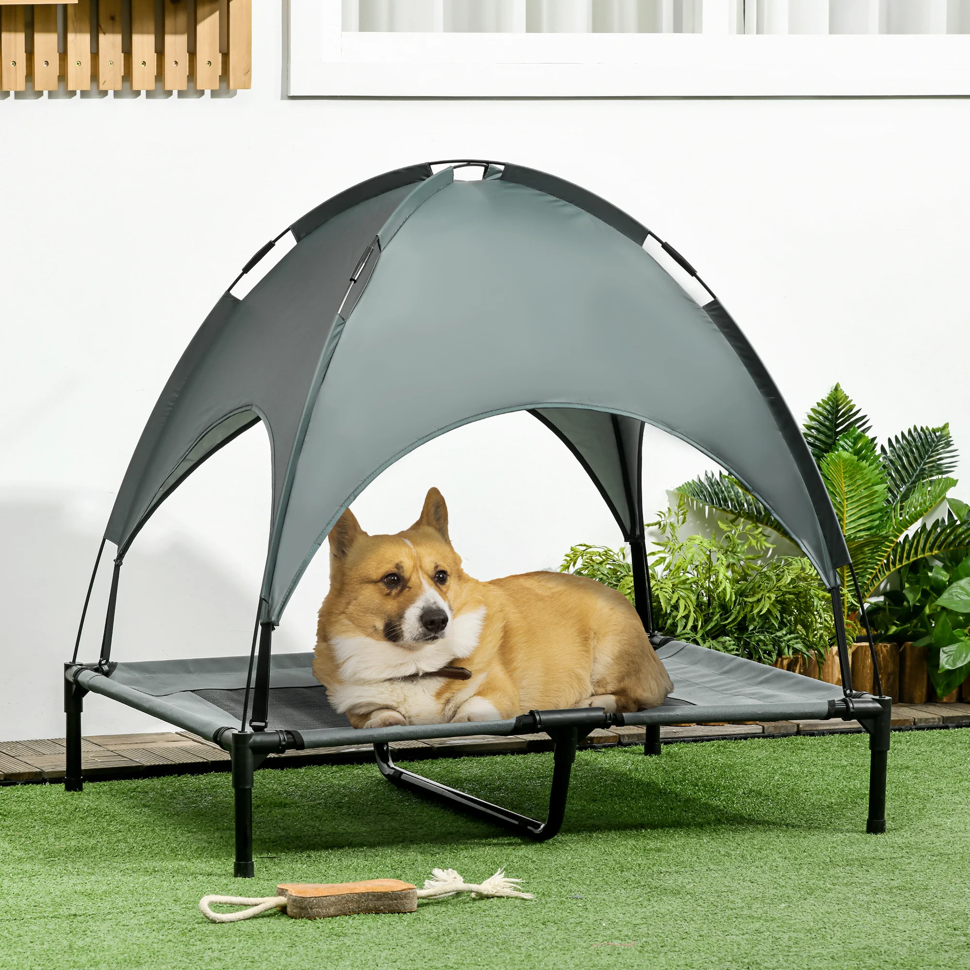 Lit surélevé pour animaux de compagnie avec auvent, 92x76x90cm, maille respirante et tissu Oxford, gris, design surélevé de 18cm au sol, cadre métallique portable, protection contre les insectes, espace de couchage confortable pour chiens