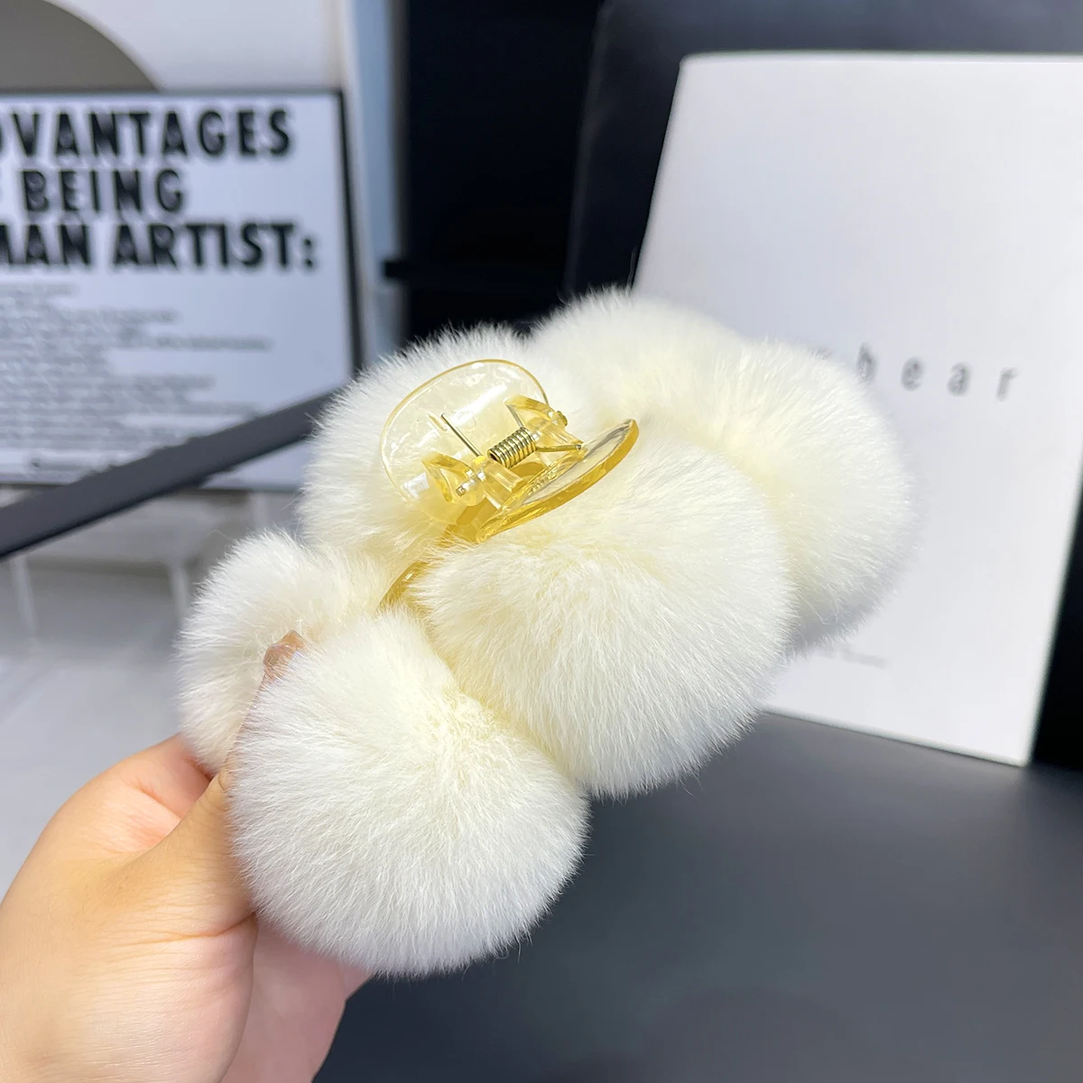 New Hairpin Cute Plush Natural Rabbit Fur Hair Claw Women Elegant Temperament Real Fur Hairgrips Fashion Hair Accessories