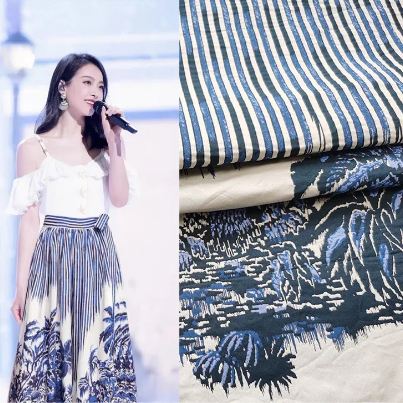 

Brocade Jacquard Fabric Vertical Coconut Yarn Dyed Jacquard Trench Coat Fashion Cloth for Sewing by the Yard