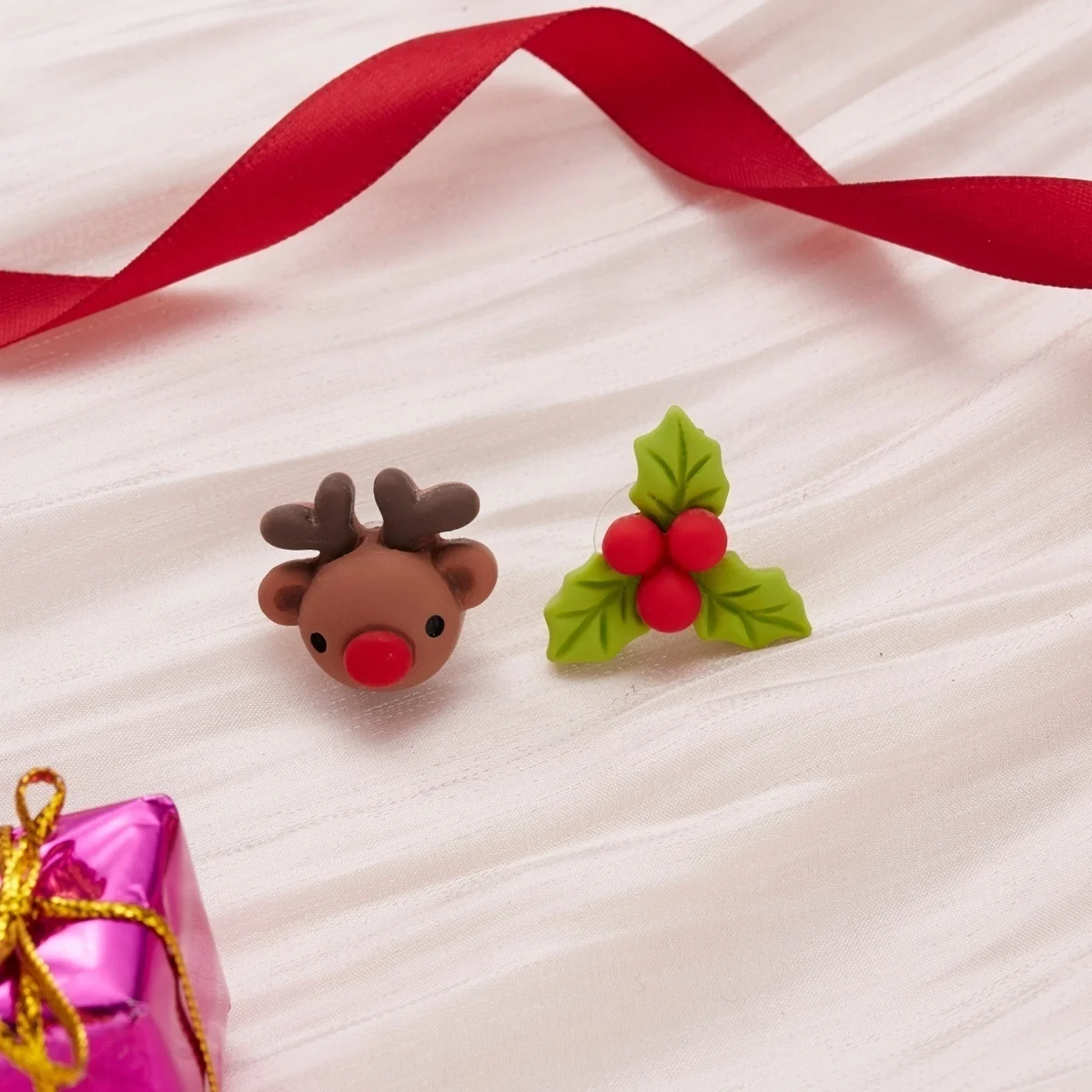 Modische Ohrstecker aus weichem Ton mit Weihnachtsmann-Motiv für Damen, exquisite Weihnachtsmann-Ohrringe aus Kunstharz, Neujahrsparty-Schmuck – Detail 28