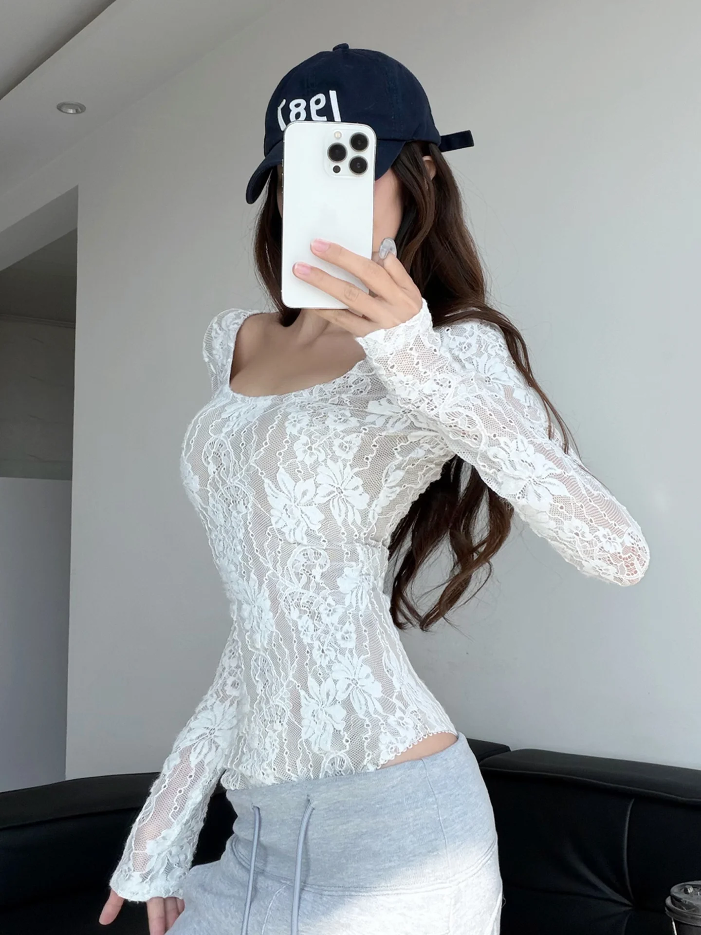 

Sexy Lace Backless Women's Base Shirt Inner Wear Heavy Embroidery T-Shirt Waist Cinched One-Piece Sleeve Long Floral Print
