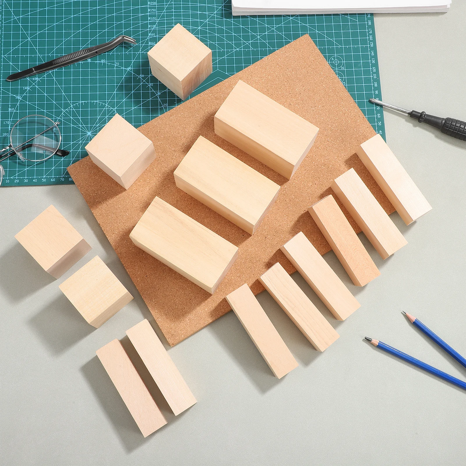 

15Pcs Wood Carving Blocks Rectangle Unfinished DIY Craft Wood Pieces for Whittling Painting Engraving Home Decoration