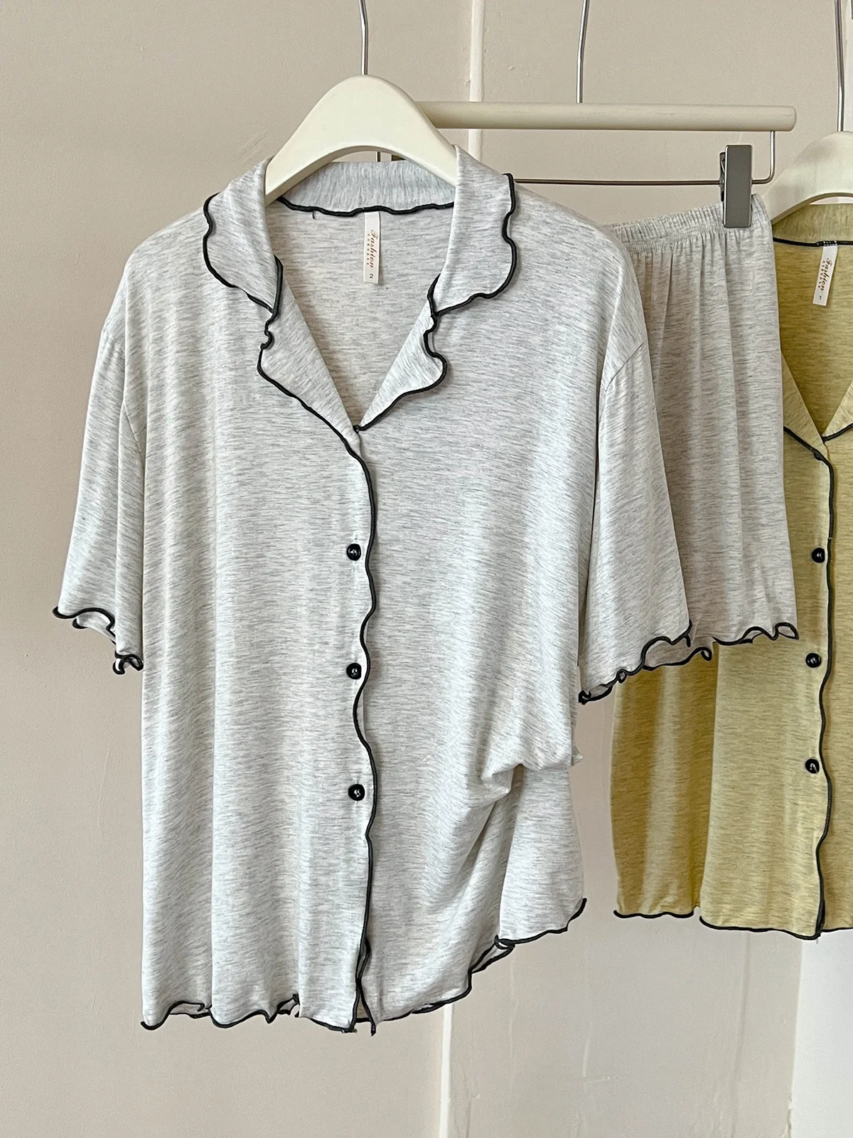 

5169 Тонкие пижамы женские летние модальные с коротким рукавом 2025 новый высококачественный кардиган повседневный комплект домашней одежды