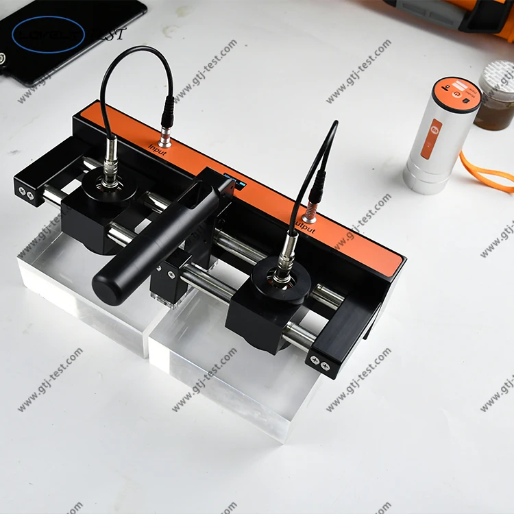 

High-Precision F800 Crack Width Sensor | Data Transfer | for Structural Health Monitoring
