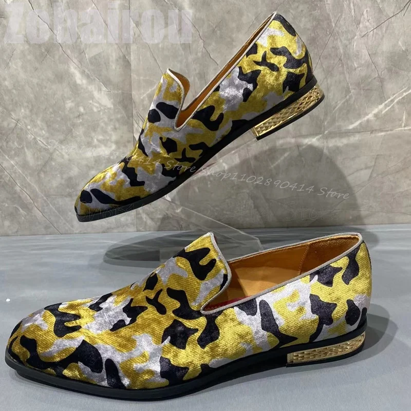 토템 프린트 스퀘어 토 메탈 힐 로퍼 패션 슬립온 남성 신발 럭셔리 수제 파티 연회 데이트 남성 드레스 신발