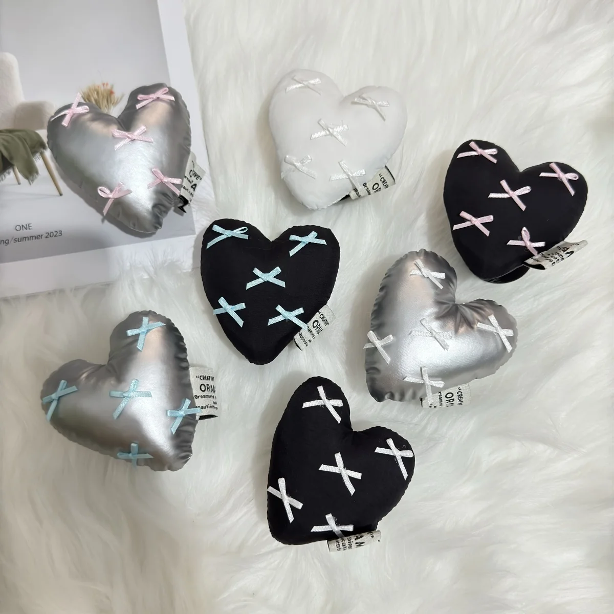 

Корейский милый пуховик с бантом 3D, кронштейн с сердечком для iPhone 17, милый красочный универсальный держатель для телефона, кольцо с поддержкой подставки, ручка Tok