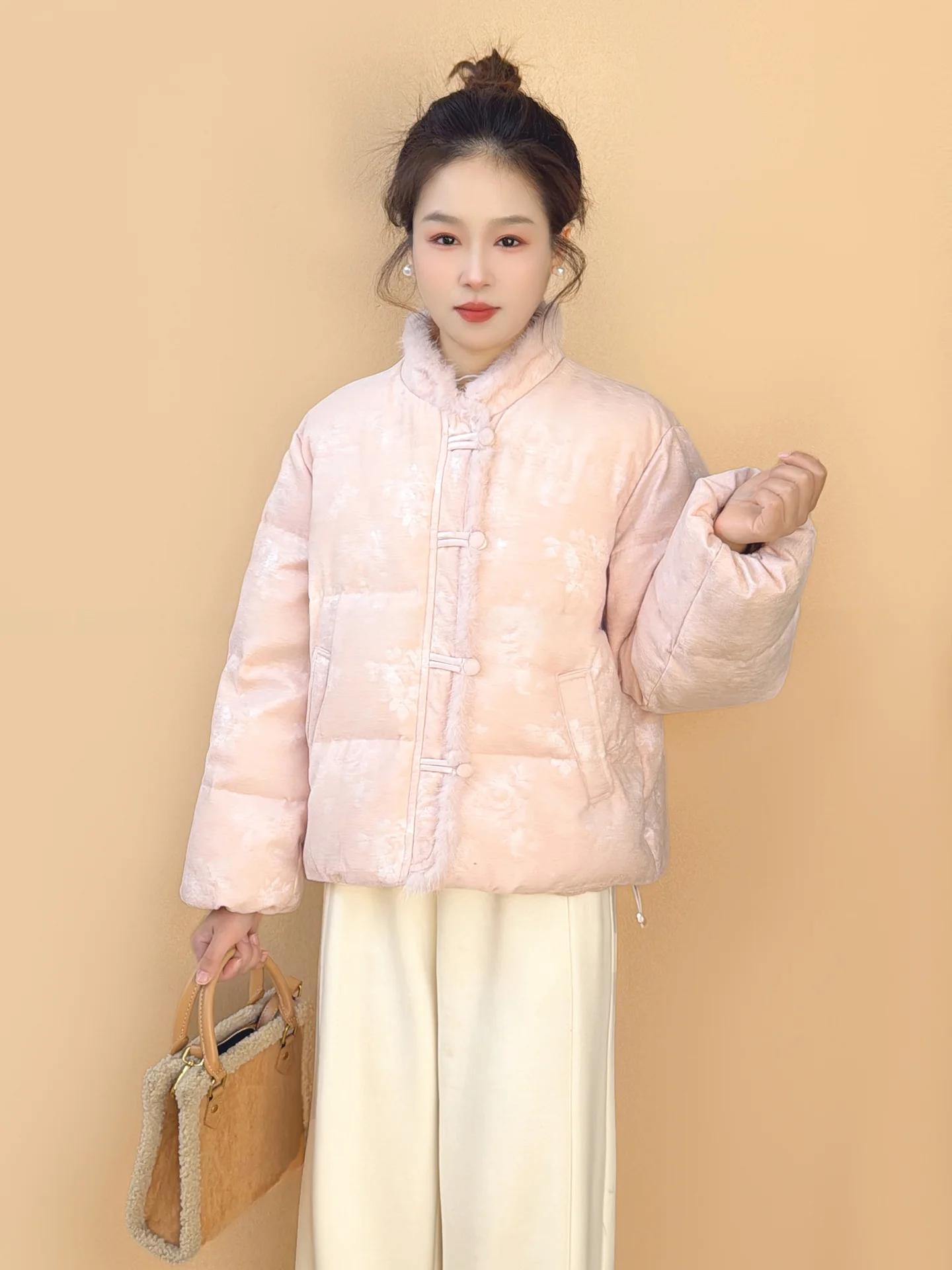 

Warm White Du down ort Coat Women's Faion Chinese Sle Small Size Mink Fur Collar Winter Outerwear Jaet