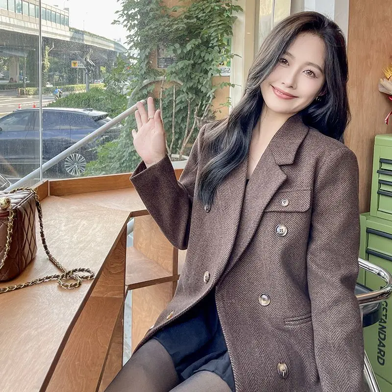 2025年秋冬新作 高級ウールスーツコート ロングジャケット コーヒーブレザー 厚手キルティングアウター ヴィンテージ風 レディースジャケット