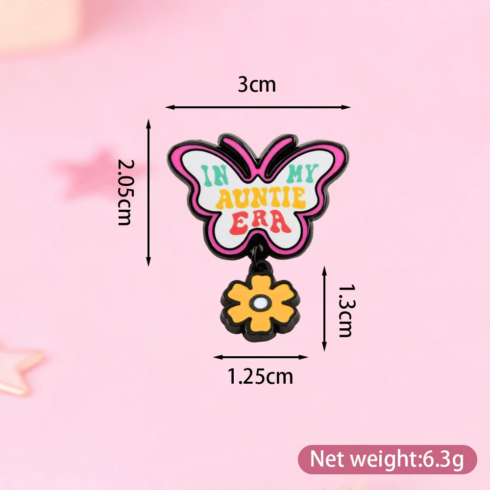 In My Auntie Era Butterfly Enamel Pin With Dangling Flower Charm Retro Text Brooch Backpack Clothing Badge Jewelry Gift for Wome