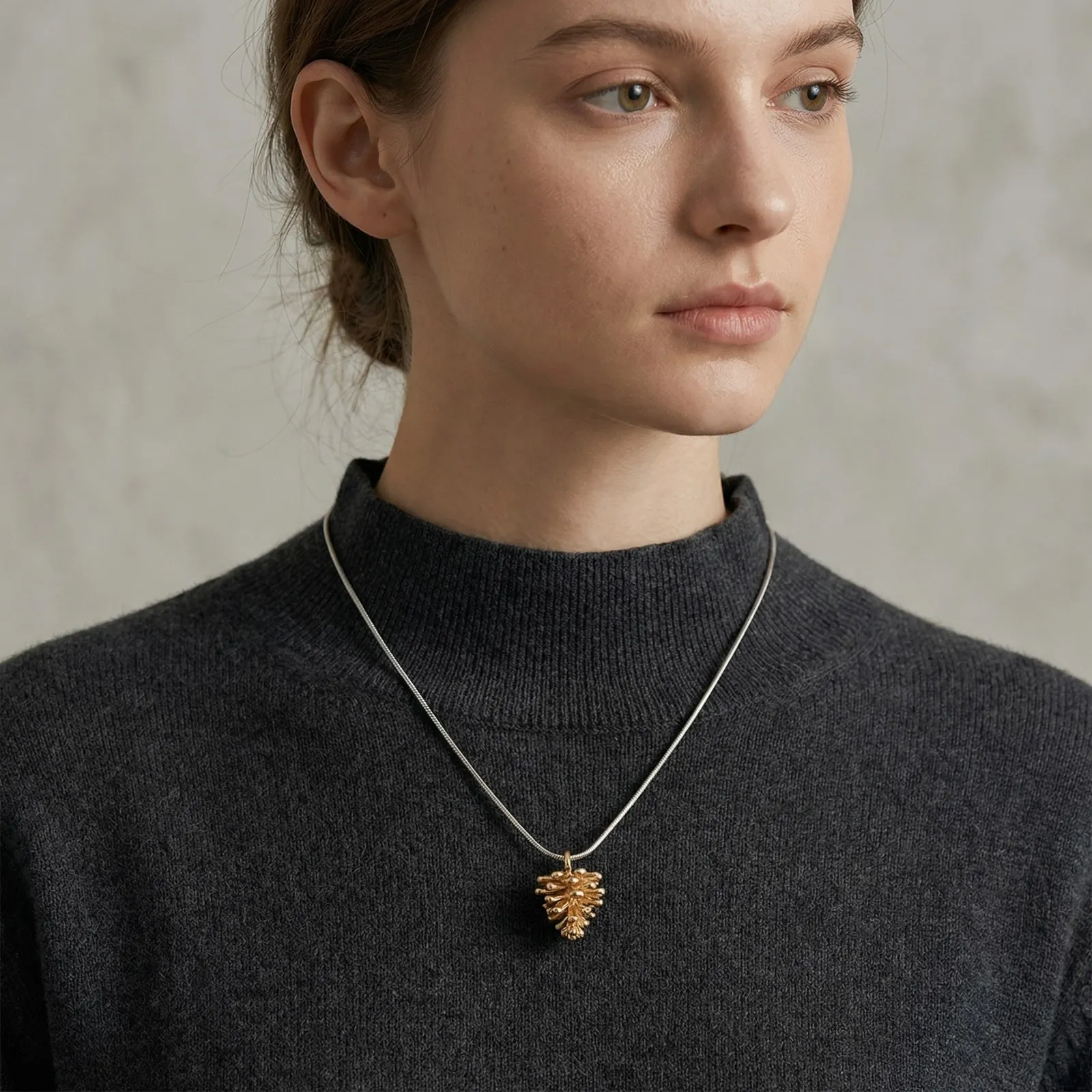 Modische Silberfarbene Geometrische Tannenzapfen-Anhänger Verstellbare Lange Kettenkette für Damen Zierliche Alltags-Halskette Luxus-Schmuck Geschenk – Detail 3