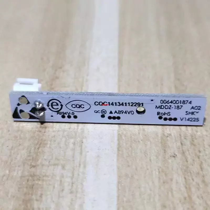 0064001874 CQC14134112291 Refrigerator Fresh Food Compartment Light Strip