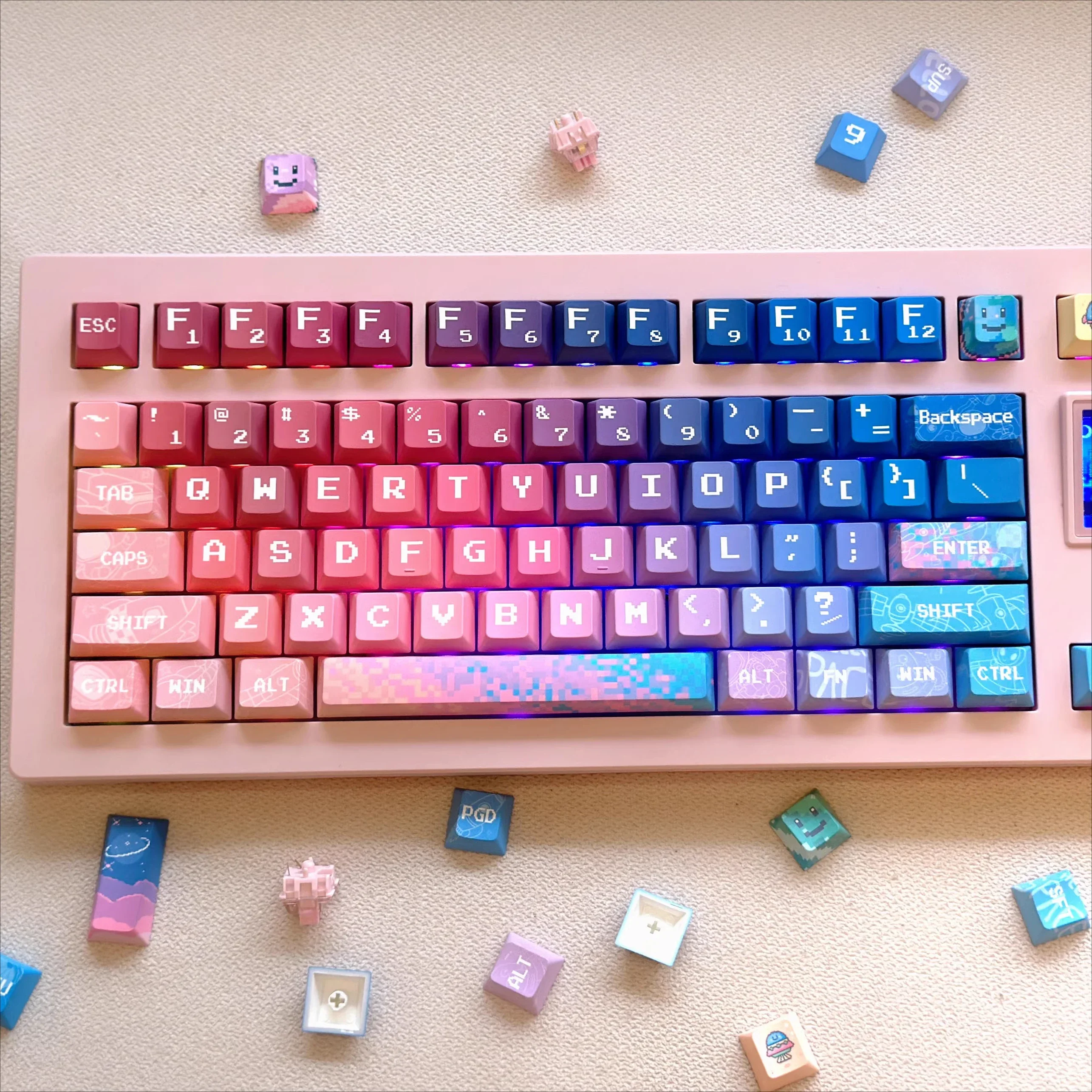 

Pixel space keycaps original mda height pbt thermal sublimation full five-sided mechanical keyboard