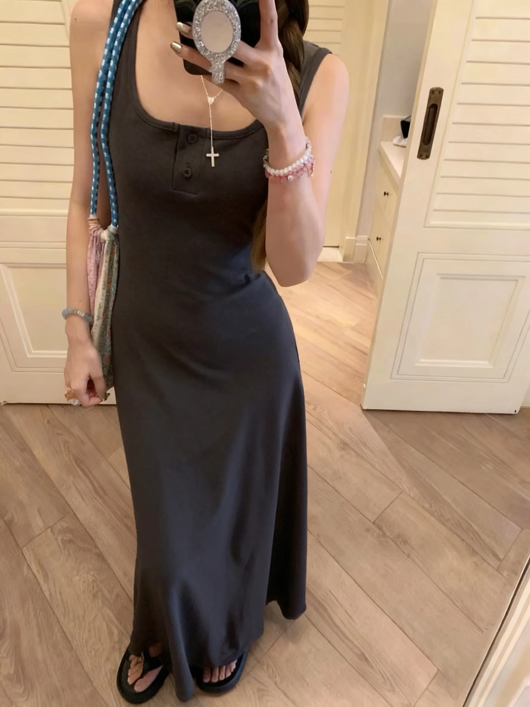 Printemps été femmes grande taille a-ligne longue Dr col carré débardeur jupe couche de Base Dr Slim Fit polyvalent Modal Fa...