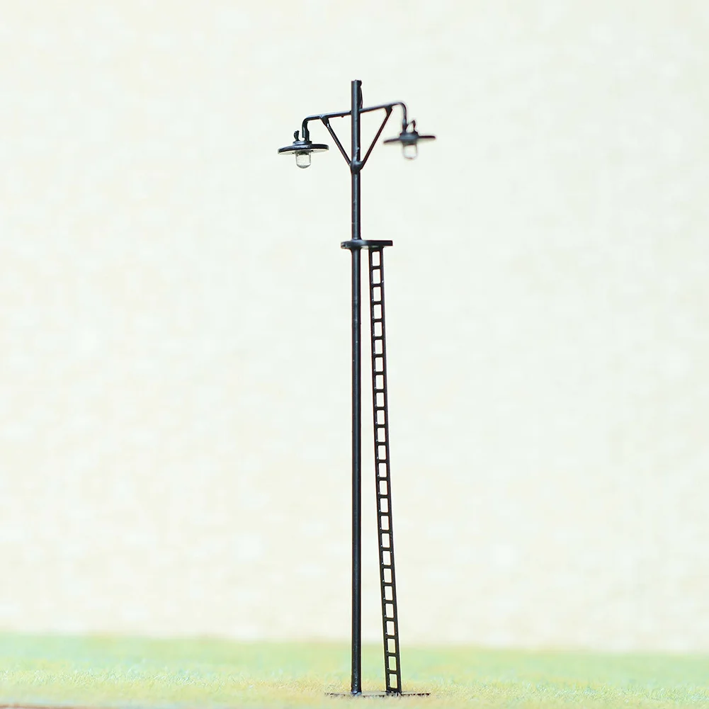 4pcs HO Scale Model Railway Train Lamp 11cm Lattice Mast Light Street Station Lamp Post Led Lights Miniature For Garden Scenery