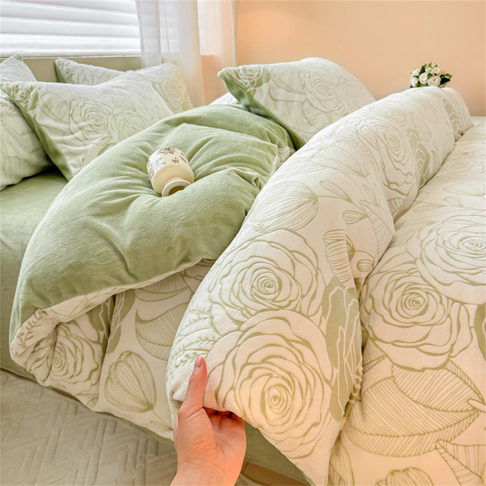 Winter Warm Milk Fleece Bedding Set Thickened 3D Carving Flowers Coral Velvet Four-Piece Sets Duvet Cover Pillowcase Bed Sheet