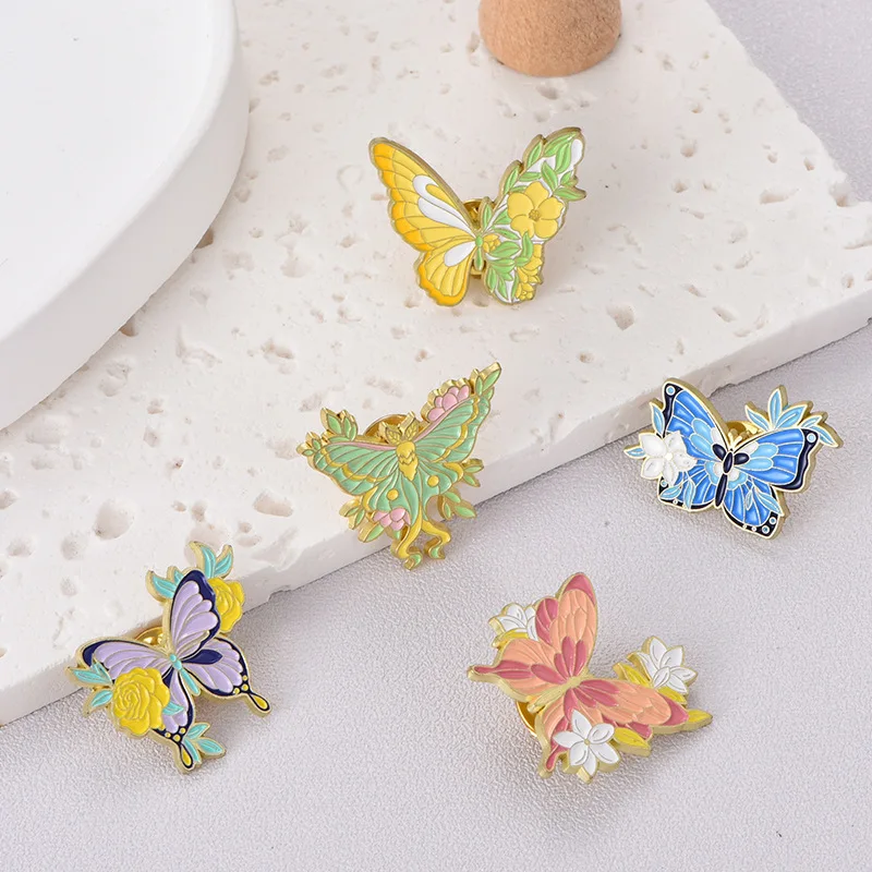 Creative Exquisite Fashion Lily Butterfly Brooch Blue Butterfly Metal Badge Pin DIY Bag Clothes Hat Jeans Decor for Jewelry Gift
