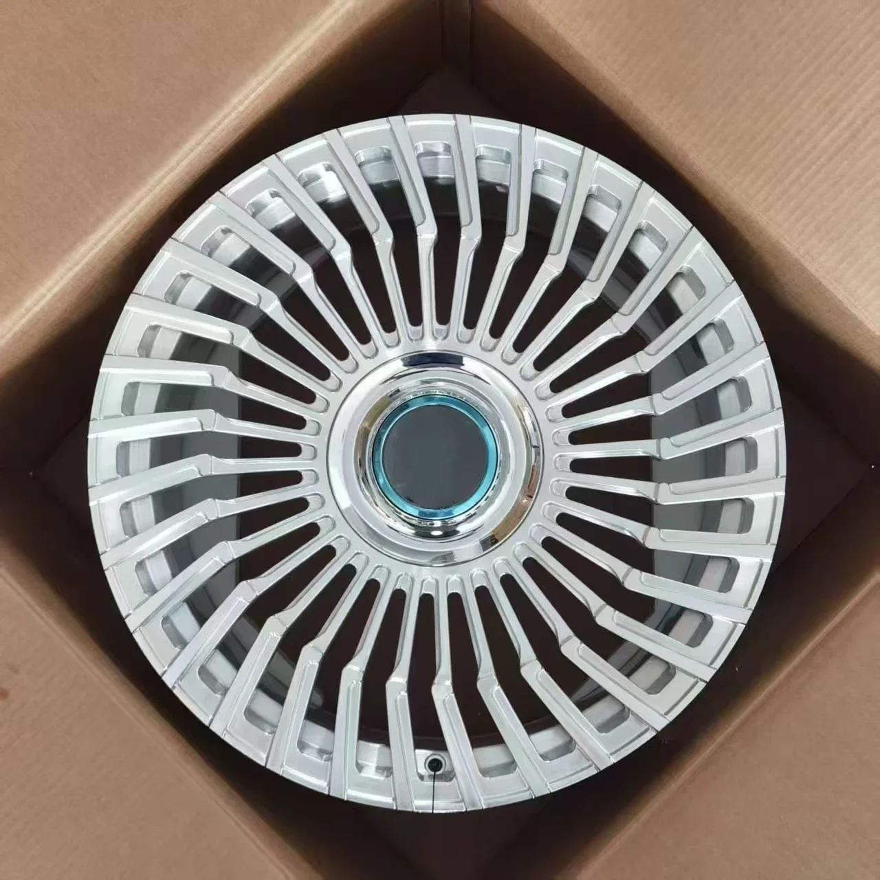 21\" 22\" 23\" Forged Chrome Silver Polished Rim Aluminum Wheels for AITO Li with Floating Cap for Passenger Cars