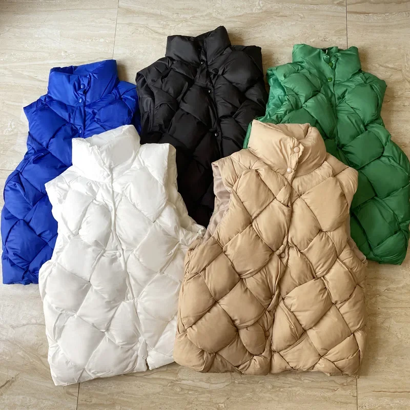 2023 High Quality Autumn Winter Vest Women Knitting Sleeveless Cardigan Puffer Jacket Streetwear Thickened Parka Oversized Vest