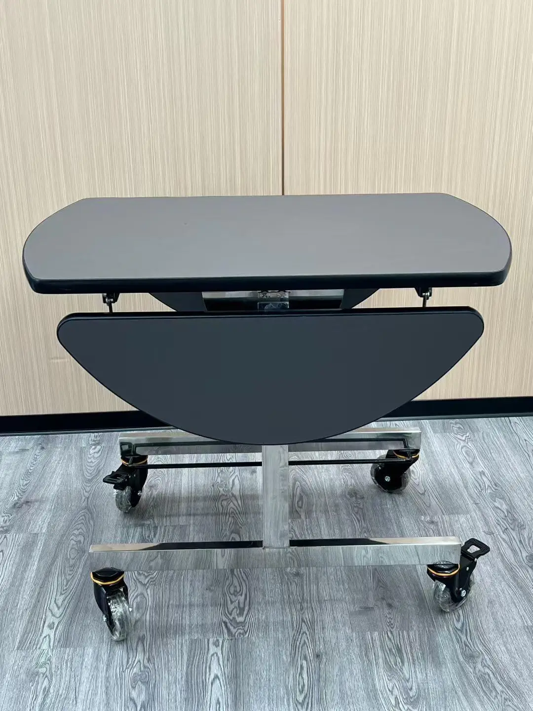 Buffet Table With Food Warmers Wheeled/Hotel Food Service Trolley/Mobile Food Trolley Portable and Folding Open Luxury
