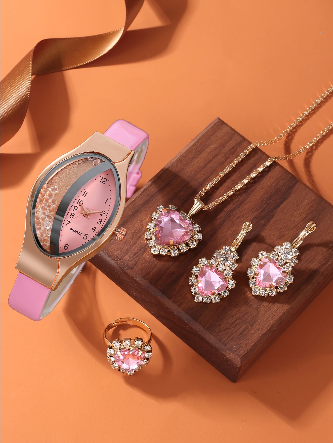 Explosive belt inlaid with diamonds, fashionable women's watch, half water diamond, rolling ball, quicksand quartz