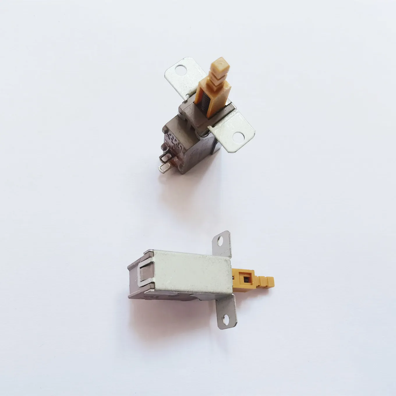 Original new 100% power switch TV-3 4A 32A250V SDL1P press the toggle switch