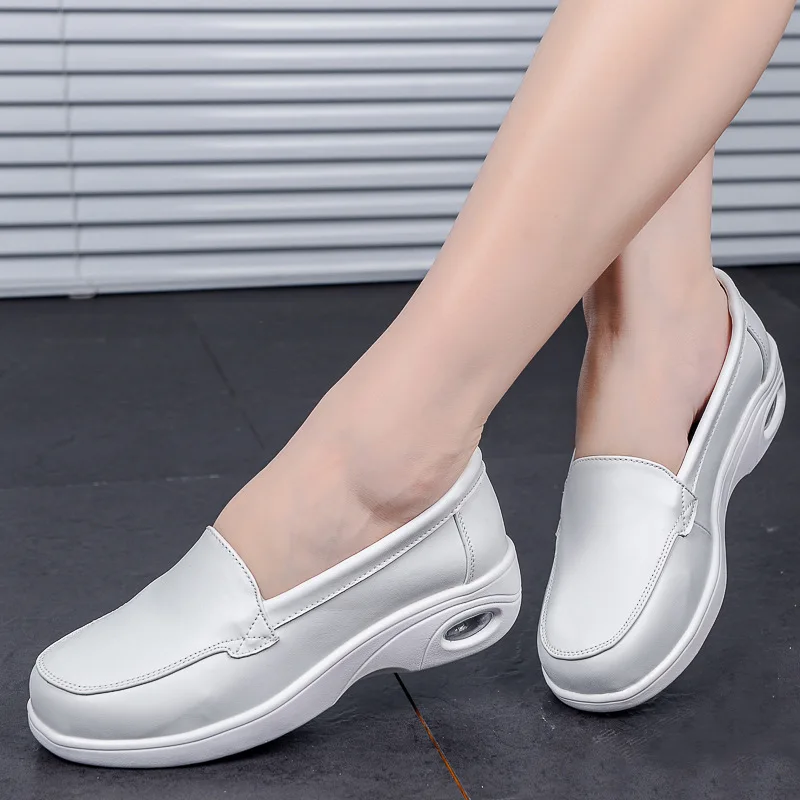 

Air cushion nurse shoes summer women's 2024 new white flat wedge comfortable soft bottom Korean hospital breathable