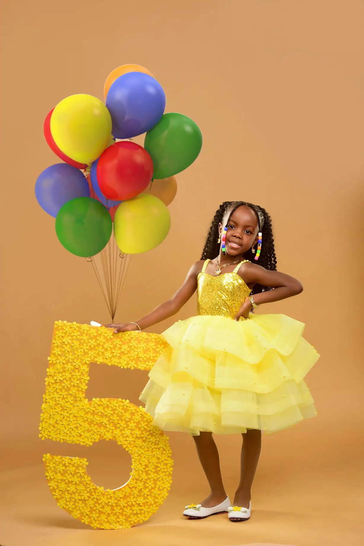 Vestidos de niña de flores amarillas para boda, tirantes de lentejuelas, hinchados en capas hasta la rodilla, vestidos de cumpleaños para niños, vestido de primera comunión