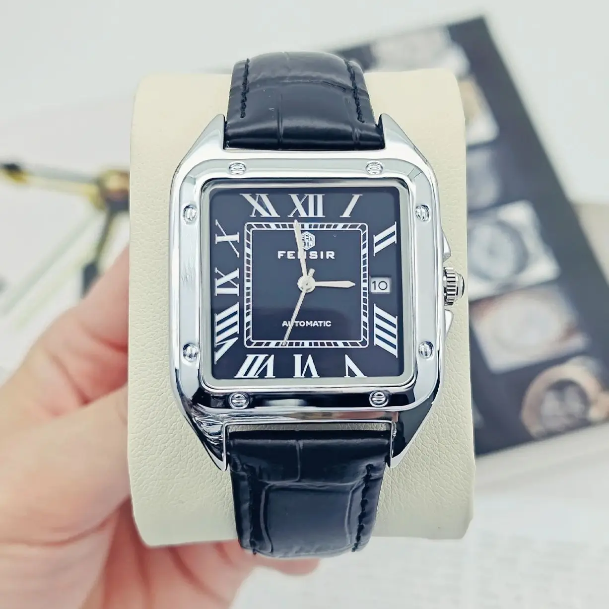 Square Business Men's Watch in European, American, Japanese, and Korean Style, Party Gift Watch, Fashionable Casual Versatile Personality Quartz Watch for Young Men, Students, and Social Guys, the Best Gift for Him