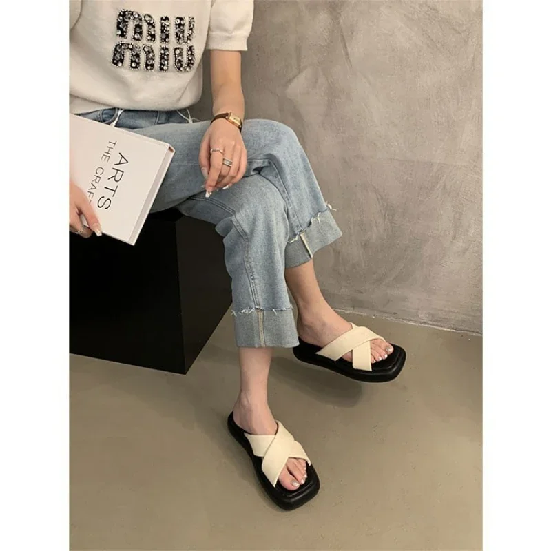 Korean New 2023 Summer Solid Color Retro Casual Cross T Slippers Commuting Comfortable Fashion Uwabaki Slippers image 5